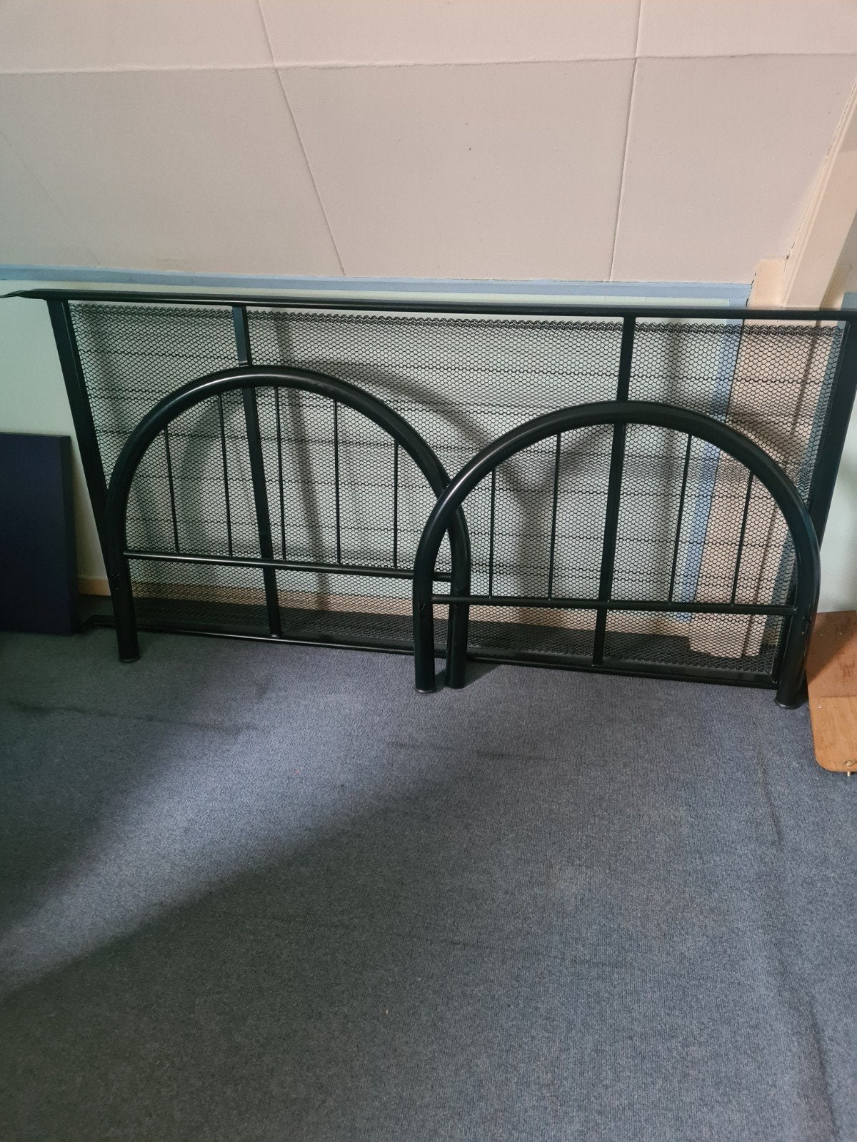 Bed eenpersoons, Ophalen, IJzer