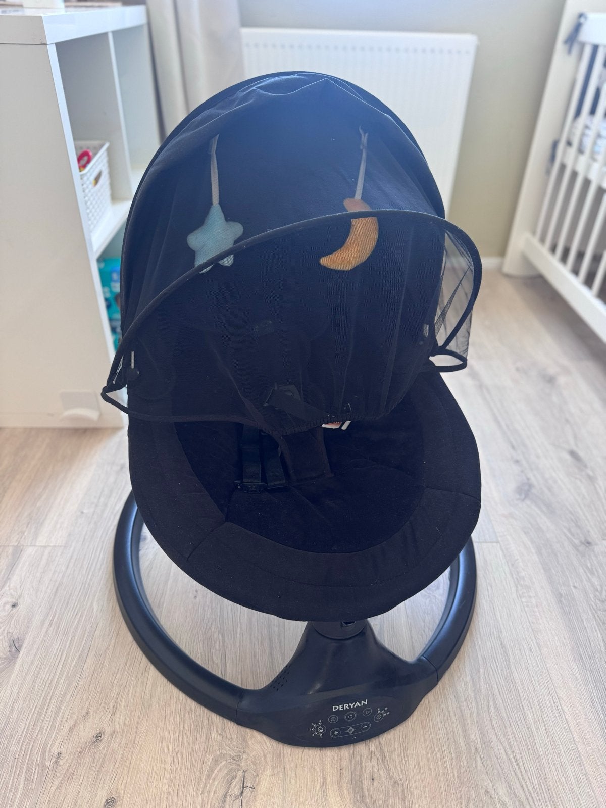 Deryan Elektrische Schommelstoel voor Baby's - Zwart, Kinderen en Baby's, Ophalen, Zo goed als nieuw