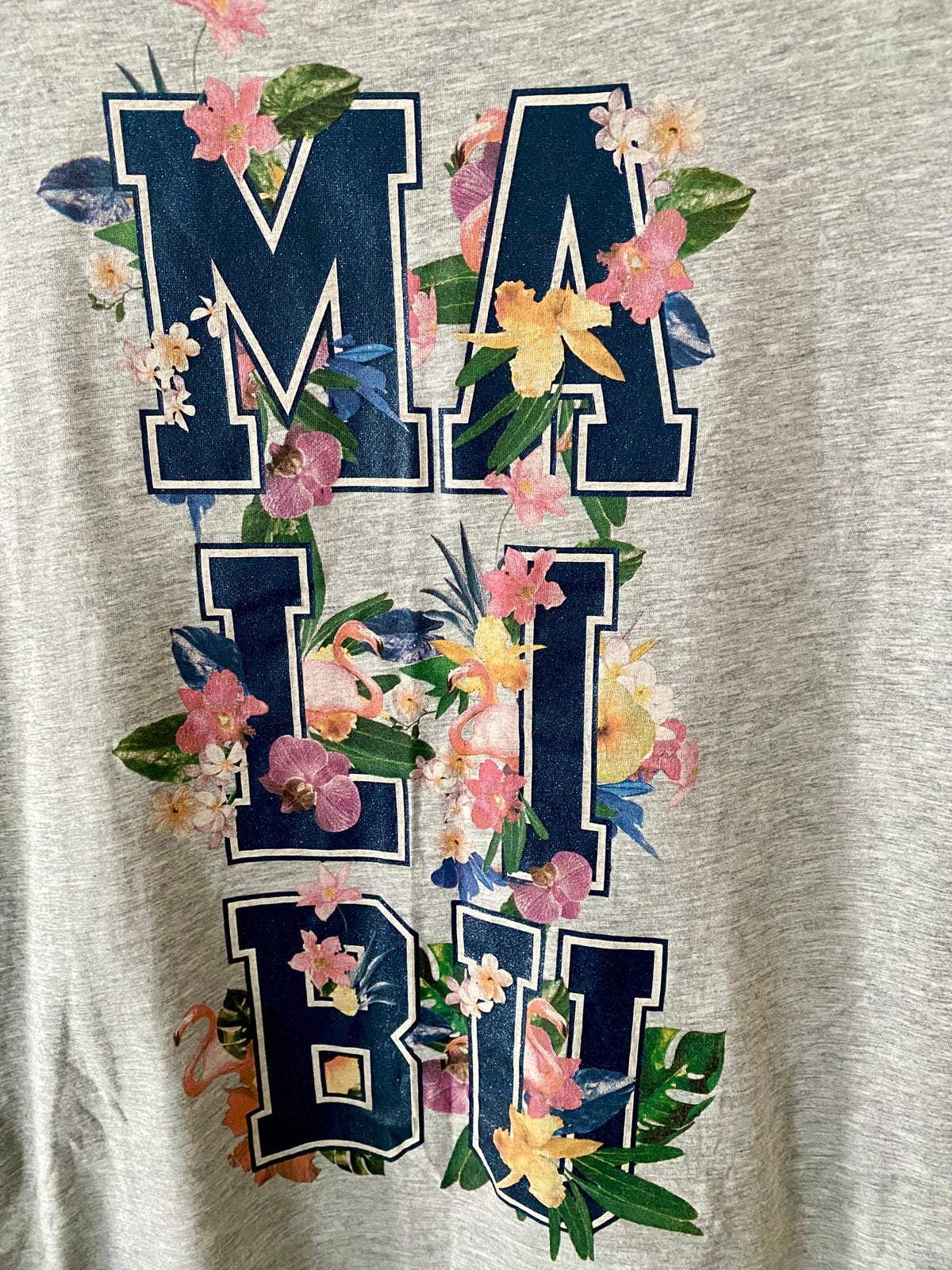 Fleurig shirt maat M, Terranova, grijs Malibu bloemen, nieuw, Kleding | Dames, Verzenden, Zo goed als nieuw, Grijs, Korte mouw
