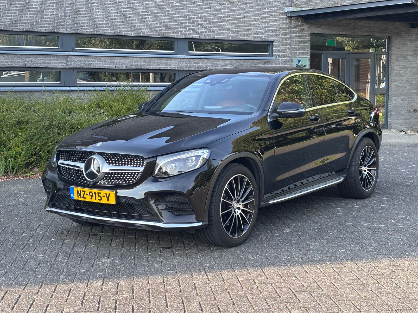 Mercedes-Benz GLC Coupé 250 211pk 4MATIC 9G-TRONIC 2016, Auto's, Automaat, Dealer onderhouden, Euro 6, 4 cilinders
