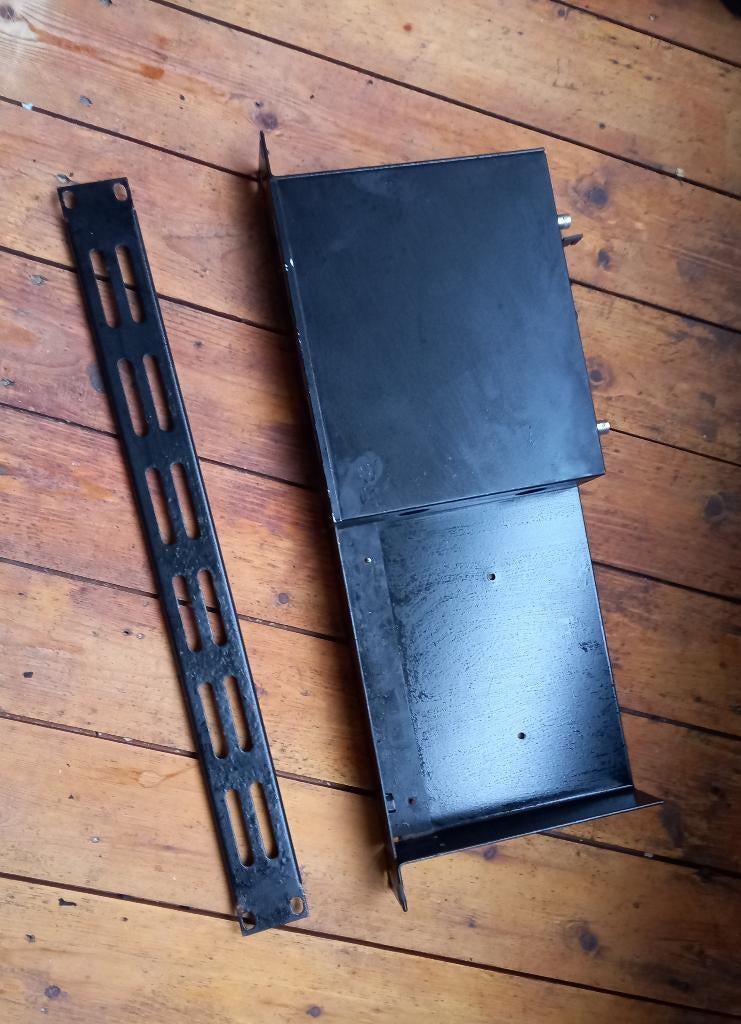 AKG sr300 microfoon ontvanger, incompleet, 19 inch rack unit, Ophalen of Verzenden, Gebruikt, Overige typen, Draadloos