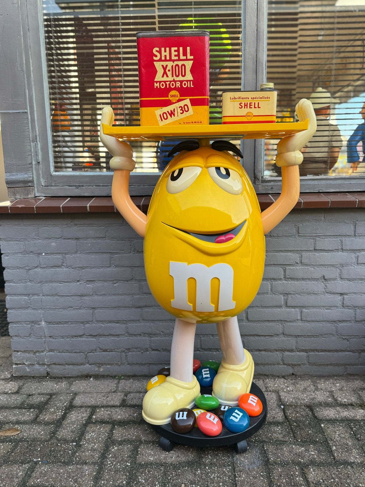 M&M's Display Figuur met Dienblad - Uniek Decorstuk, Ophalen of Verzenden, Gebruikt