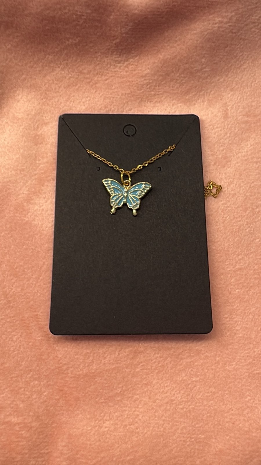Nieuwe Goudkleurige Ketting met Vlinder Hanger, Verzenden, Nieuw, Goud, Overige materialen
