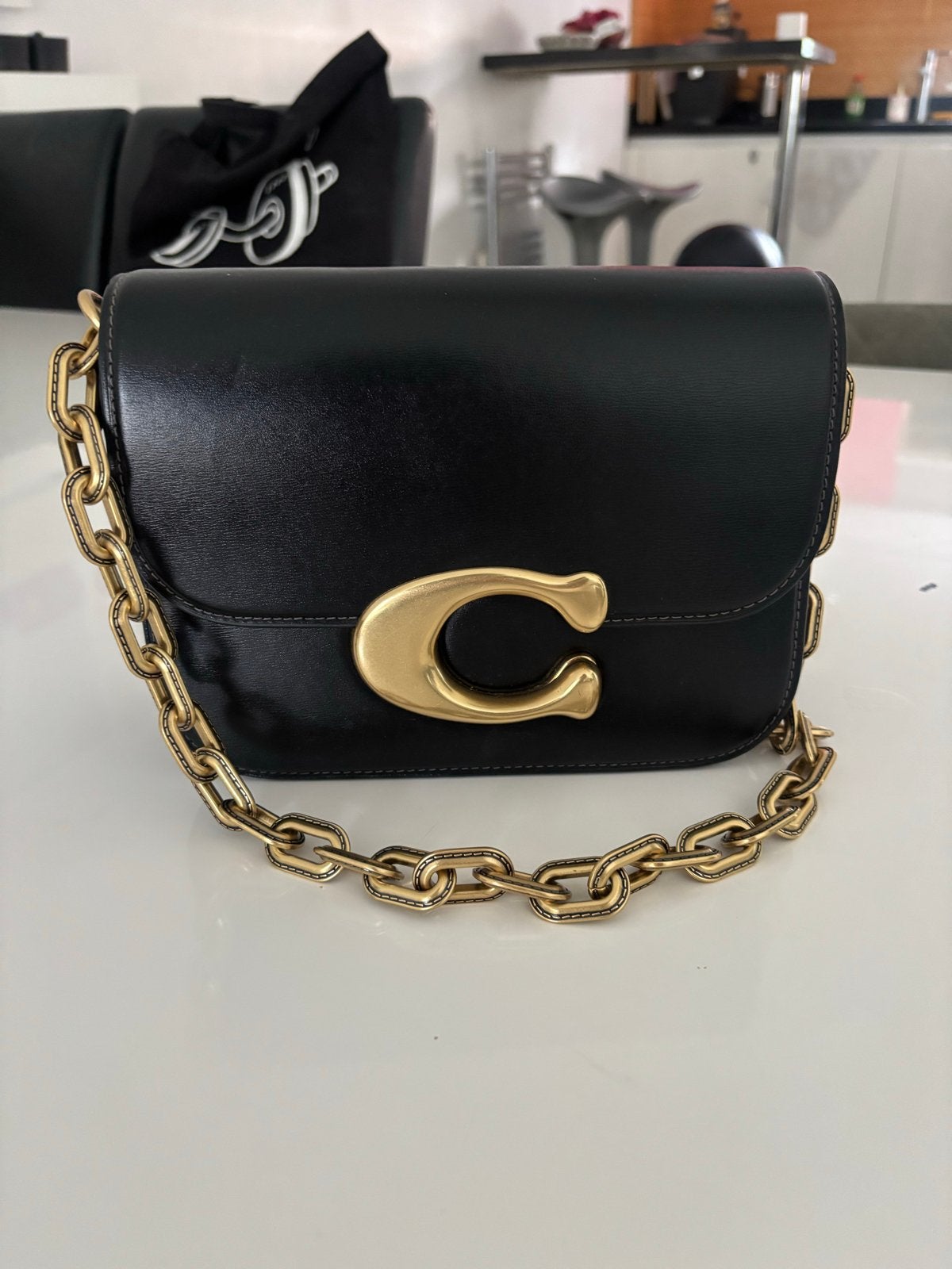 Coach Lux Calf Idol Bag Zwart met Gouden Details, Sieraden, Tassen en Uiterlijk, Tassen | Damestassen, Ophalen of Verzenden, Zo goed als nieuw