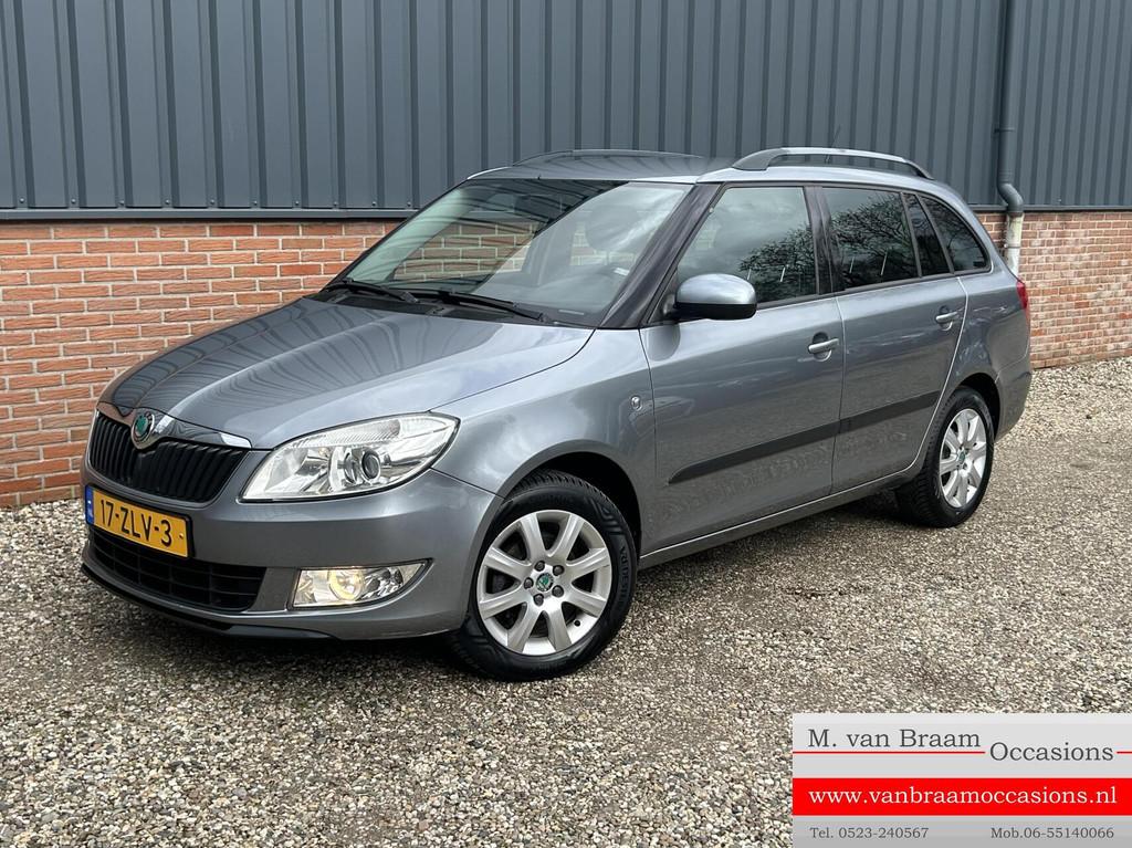 Skoda Fabia Combi 1.2 TSI Elegance ECC/Audio/Trekhaak/, Auto's, Voorwielaandrijving, Euro 5, 86 pk, 4 cilinders
