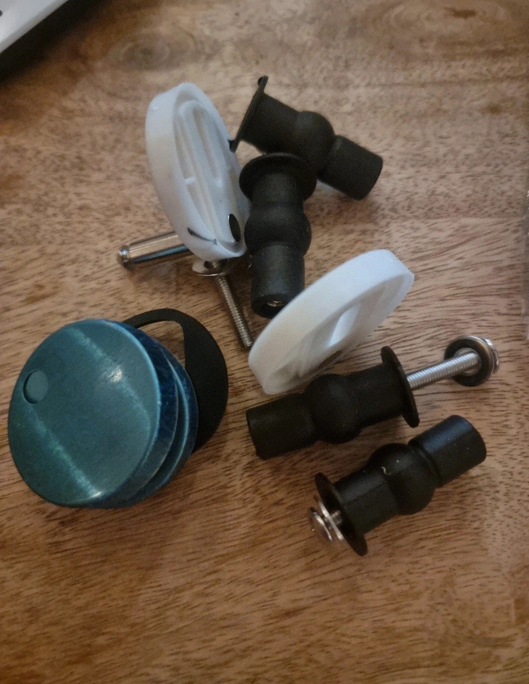 Toiletbril bevestigingsset - Nieuw, Ophalen of Verzenden, Nieuw, Toilet