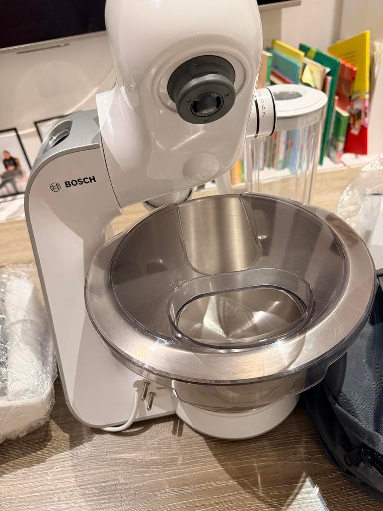Bosch Keukenmachine MUM5 - Zo goed als nieuw, 4 liter of meer, Ophalen of Verzenden, Zo goed als nieuw, 3 snelheden of meer