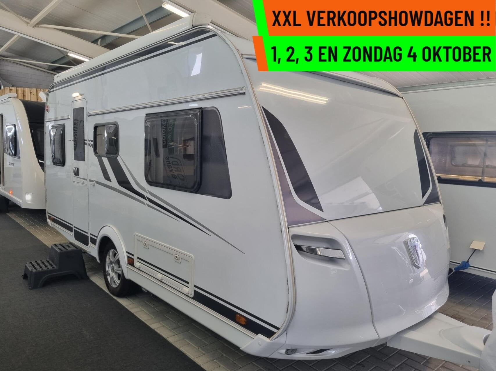TABBERT ROSSINI-XXL VERKOOPSHOW 1,2,3 & 4 OKT. 10-17 UUR, Rondzit, Tabbert, Bedrijf, 6 tot 7 meter