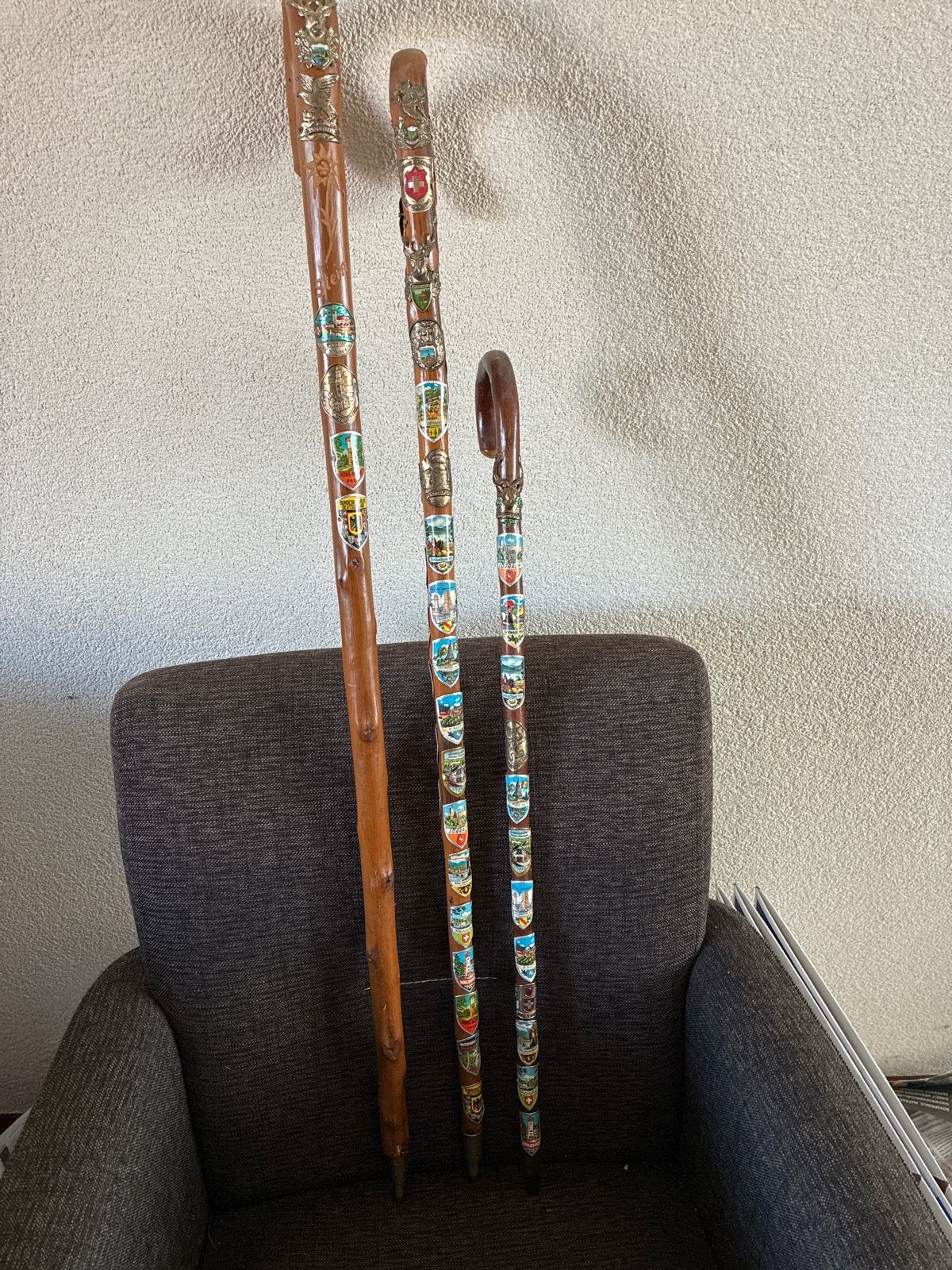 Wandelstok met wandelstokschildjes (Stocknägel), Ophalen, Zo goed als nieuw
