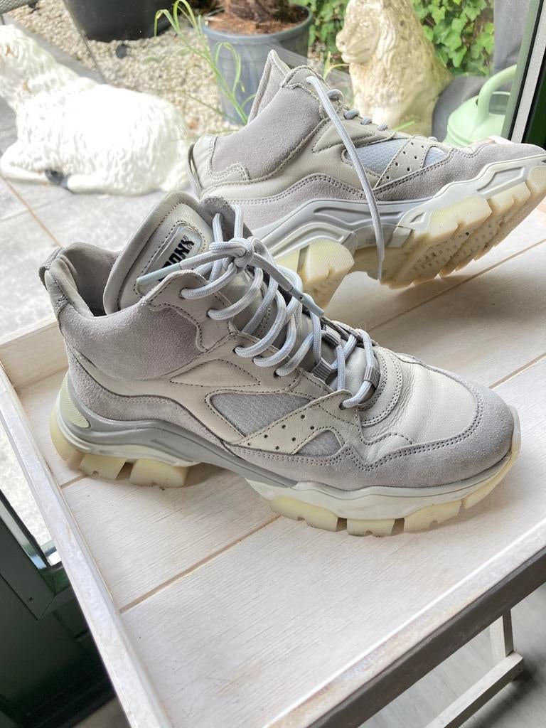 Bronx sneakers greige mt 37, Kleding | Dames, Schoenen, Gedragen, Sneakers of Gympen, Ophalen of Verzenden