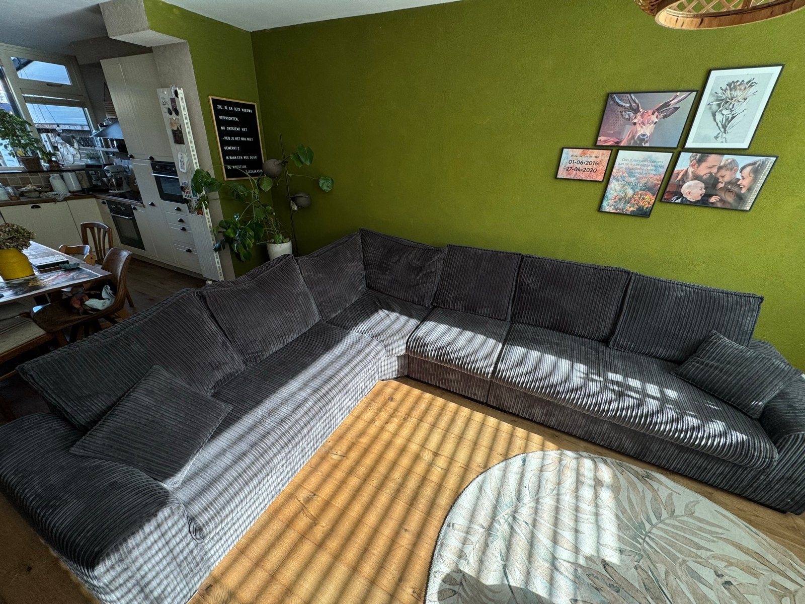 Ruime antraciet grijze ribstof hoekbank - 3.30m x 2.70m, Ophalen, Gebruikt, Hoekbank, 300 cm of meer