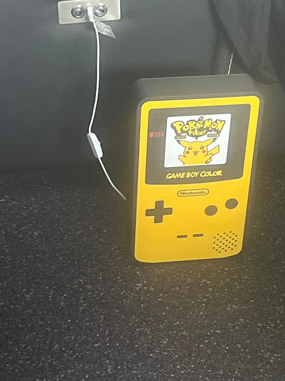 Game Boy Color met Pokémon Pikachu hoesje, Gebruikt, Overige genres, 1 speler, Ophalen of Verzenden