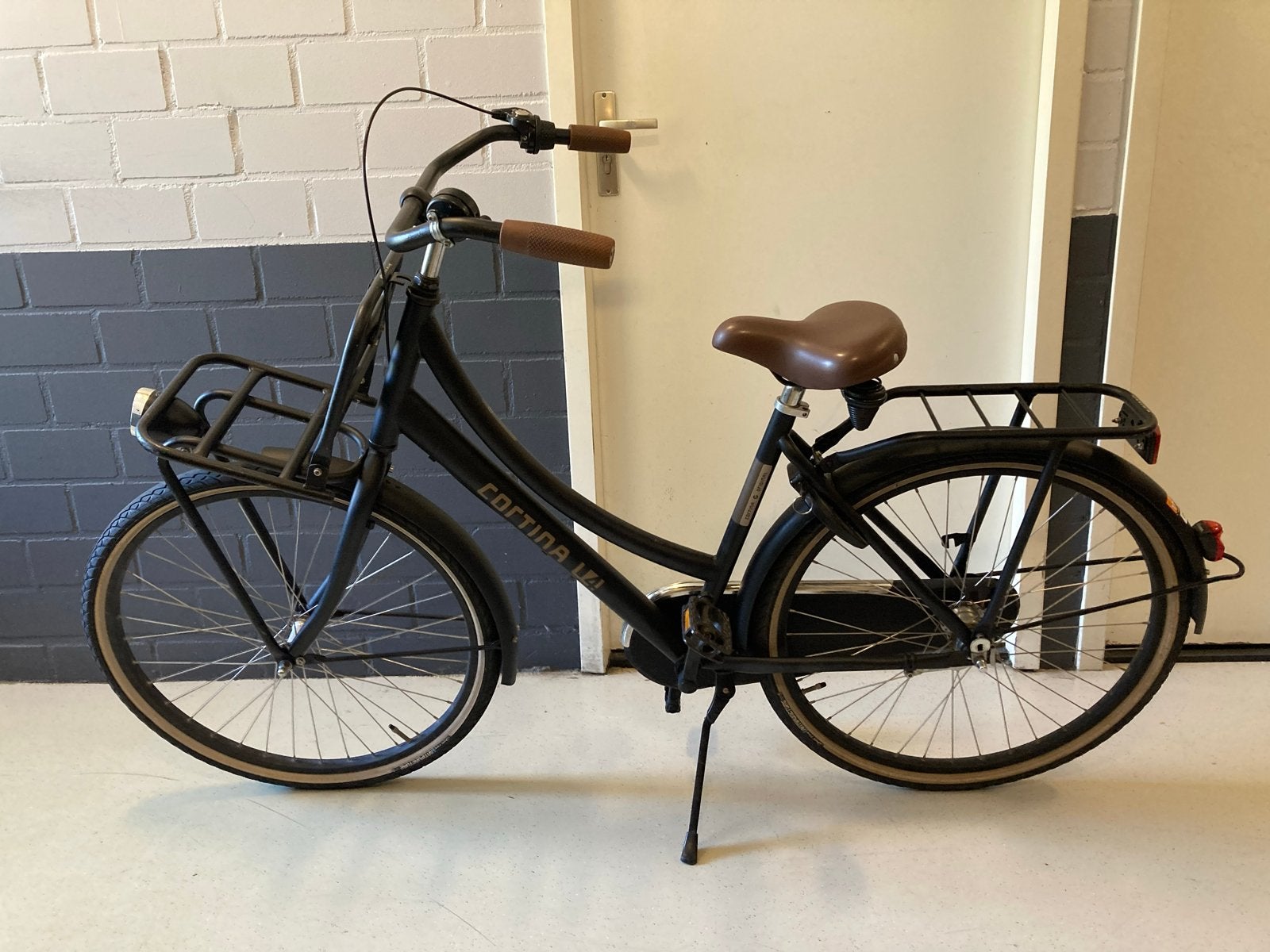 Cortina transport 26 inch fiets zwart mat, Ophalen, Gebruikt, 26 inch of meer, Versnellingen