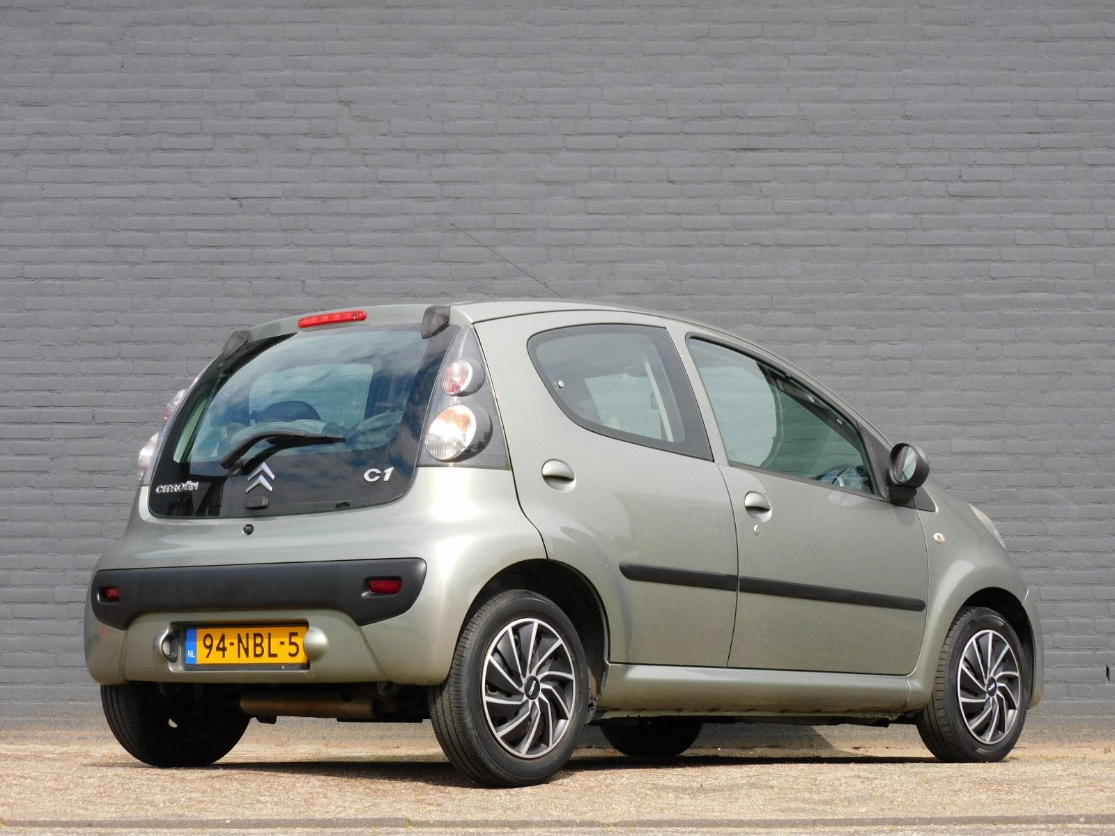 Citroën C1 1.0-12V Ambiance NETTE AUTO! AIRCO! APK T/M 8-5-, Voorwielaandrijving, Stof, Gebruikt, Zwart