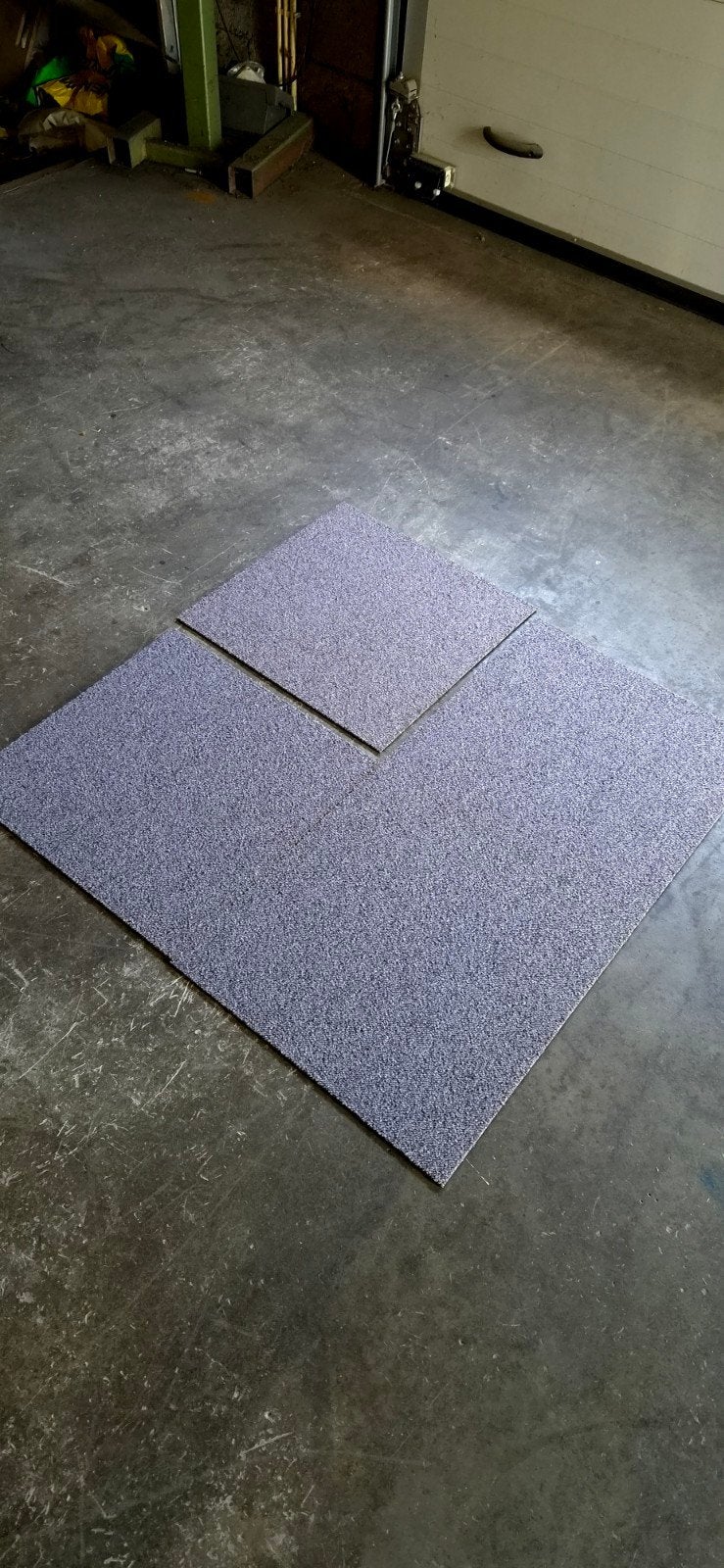 Tapijttegels in kleur grijs/paars voor €1,75 per stuk nieuw, Ophalen of Verzenden, Nieuw, Grijs, Tapijttegels