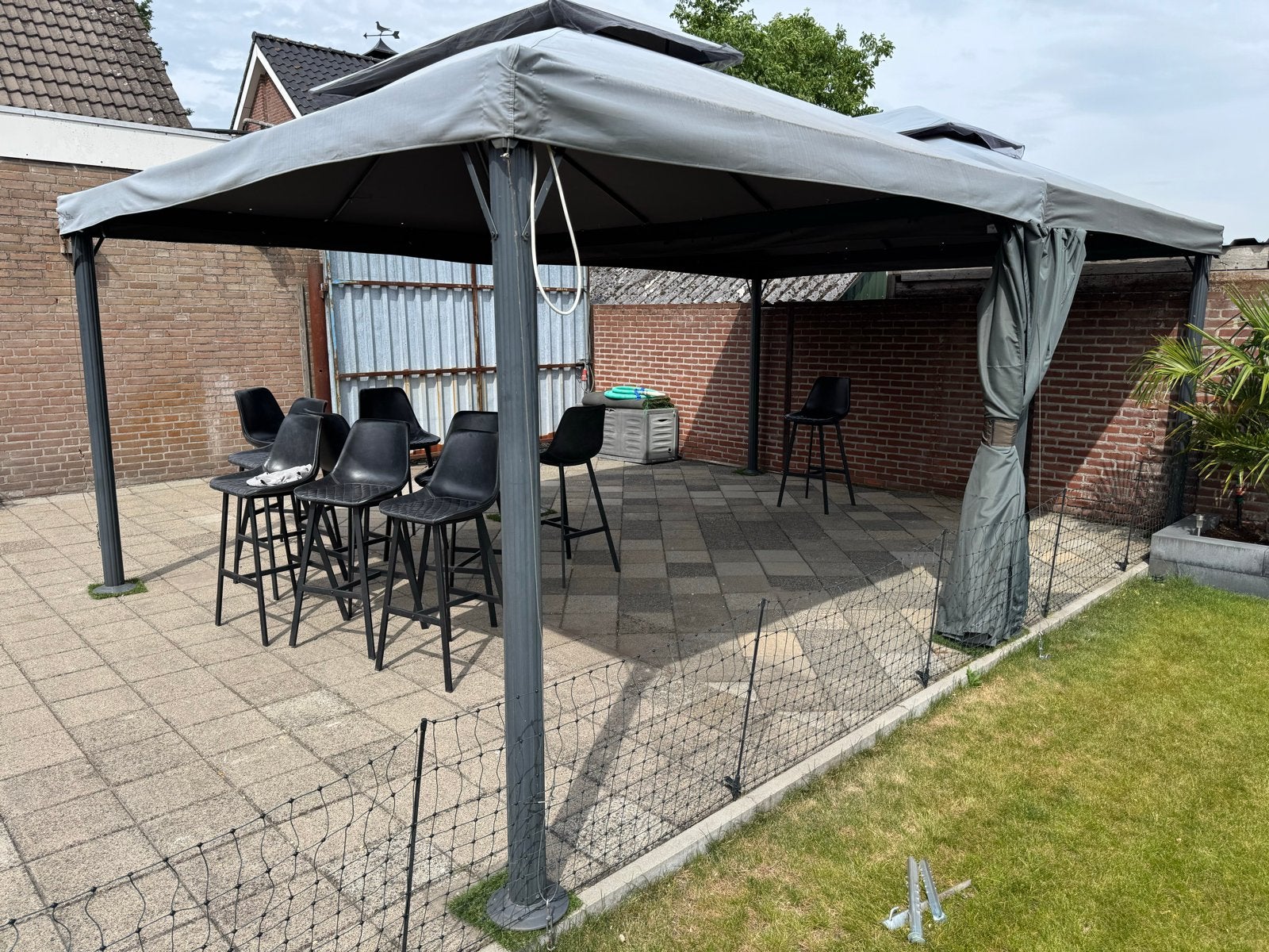 2 stuks Ruime Paviljoen/Partytent voor Tuin of Evenement, Tuin en Terras, Partytenten, Ophalen, Gebruikt, Minder dan 4 meter, Paviljoen