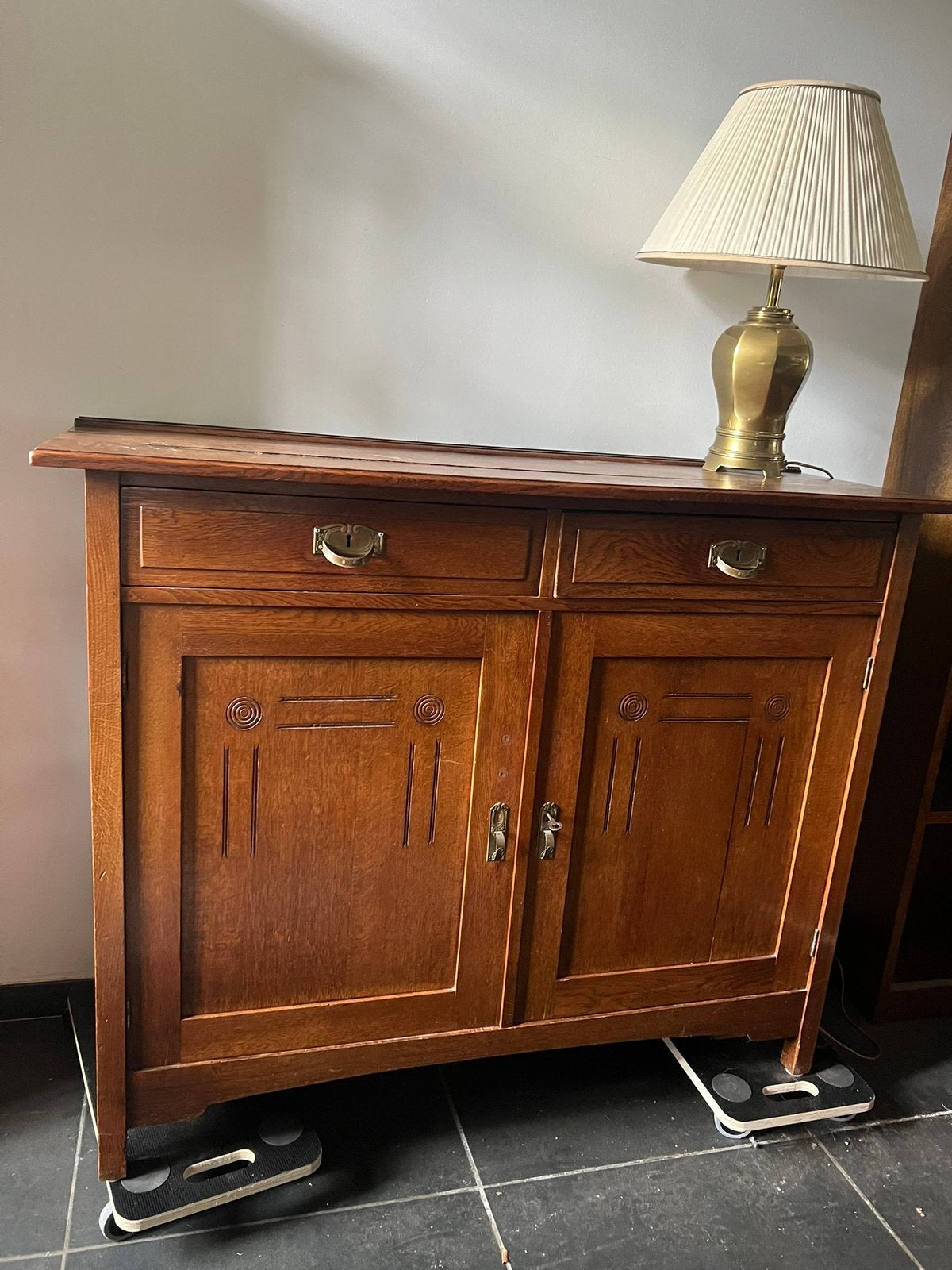 Art Deco dressoir / kast  jaren 20-30 uitstraling, Ophalen, Zo goed als nieuw, 25 tot 50 cm, Glas