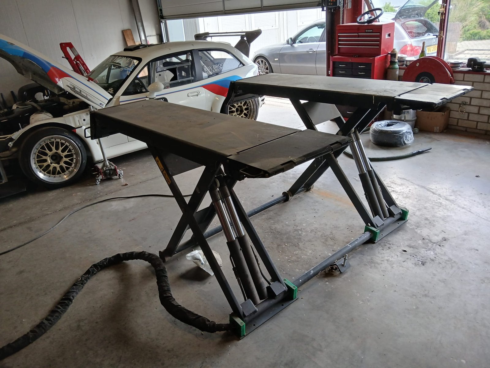 Autec hefbrug 2500kg, Ophalen, Gebruikt