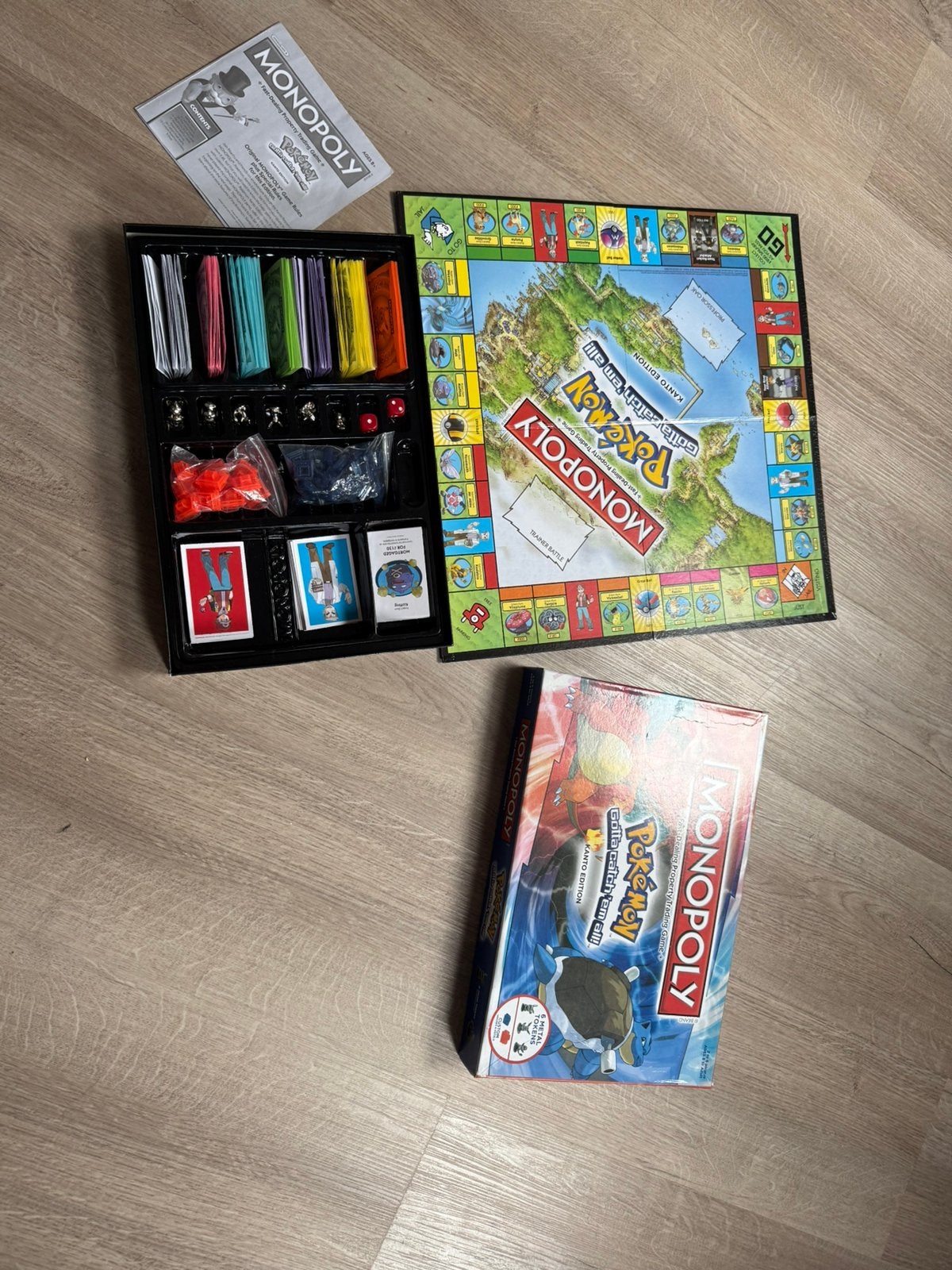 Pokémon Monopoly – Kanto Edition, Ophalen of Verzenden, Zo goed als nieuw