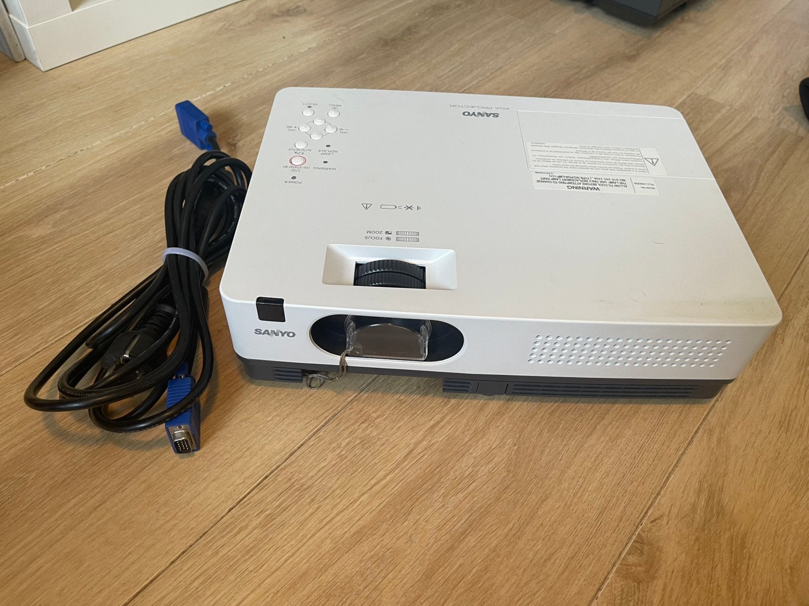 Sanyo Beamer - compleet en goed werkend, Ophalen of Verzenden, Zo goed als nieuw