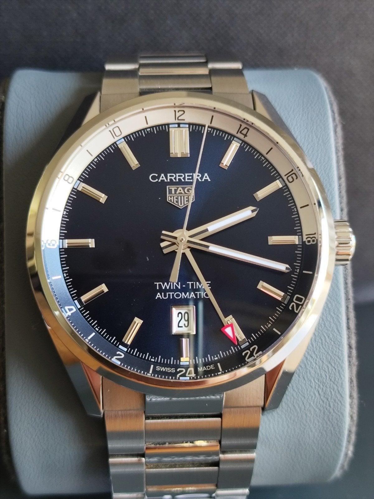T.K. i.nw.st. 1 Tag Heuer Carrera Twin Time (GMT) van 2022., Sieraden, Tassen en Uiterlijk, Horloges | Heren, Staal, Staal, Polshorloge