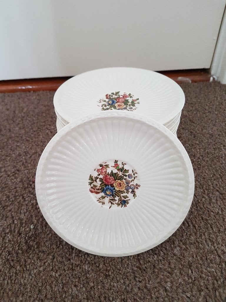 15 Wedgwood Conway Cake Bordjes!!, Huis en Inrichting, Ophalen of Verzenden, Zo goed als nieuw, Bord(en), Wedgwood