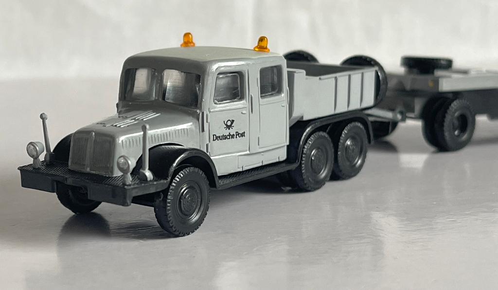 S.E.S.: Tatra T 141 6x6 Deutsche Post, Hobby en Vrije tijd, Modelauto's | 1:87, Ophalen of Verzenden, Zo goed als nieuw, Bus of Vrachtwagen