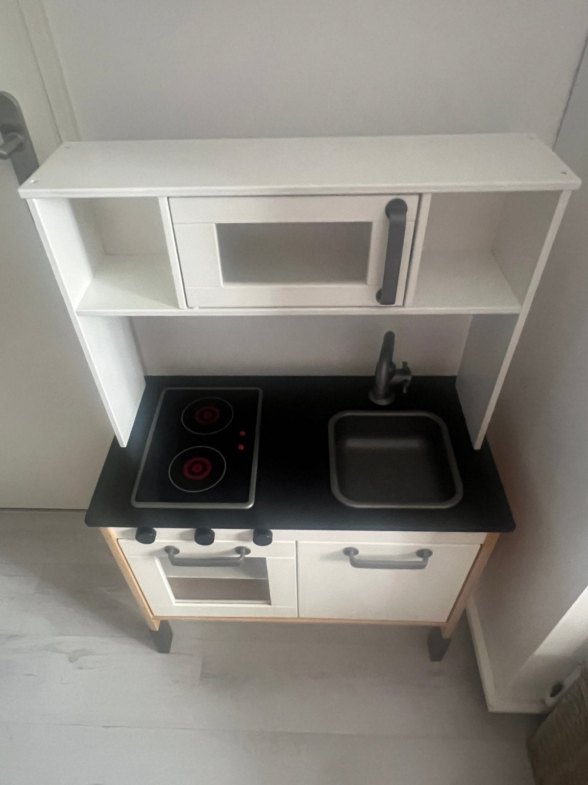 Nieuw gepimpt ikea keukentje, Ophalen, Nieuw