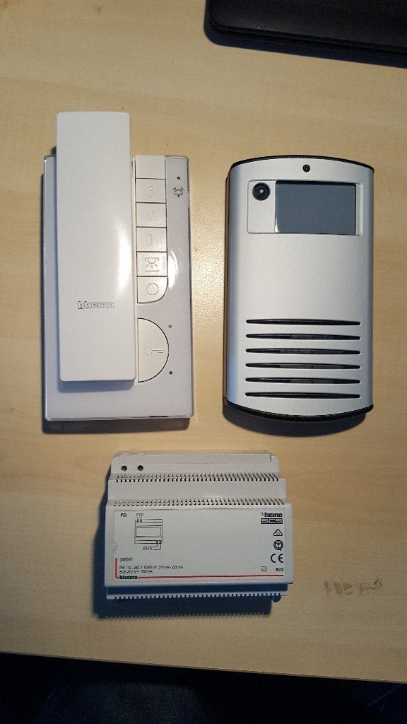 intercom systeem bticino, Huis en Inrichting, Ophalen, Nieuw, Bedraad