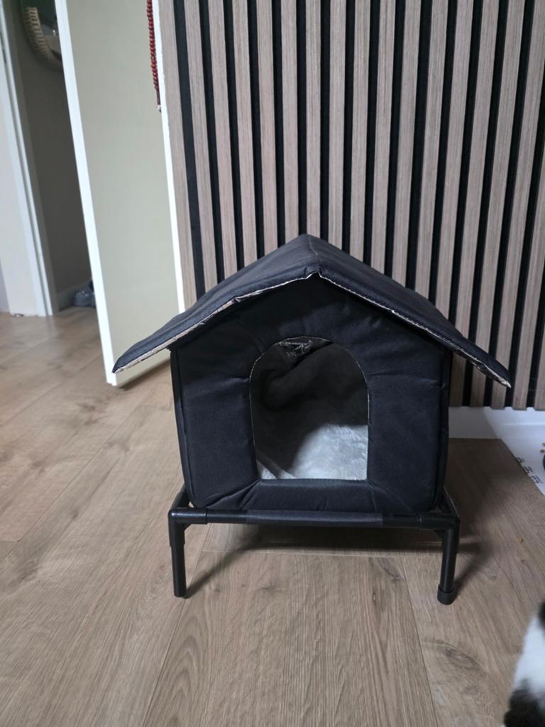Dierenhuisje, Ophalen of Verzenden, Zo goed als nieuw