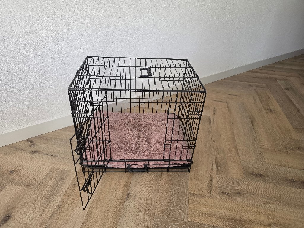 Bench, Dieren en Toebehoren, Hondenbenches, Ophalen of Verzenden, Zo goed als nieuw