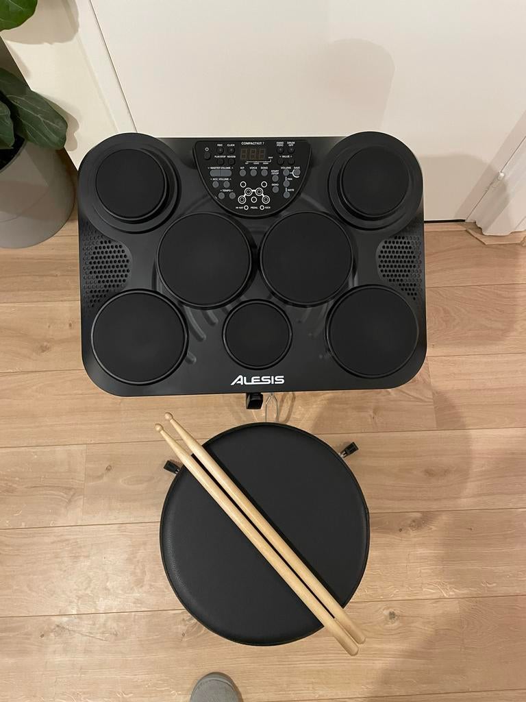 Alesis CompactKit 7 - Elektronisch drumstel, Muziek en Instrumenten, Drumstellen en Slagwerk, Ophalen, Zo goed als nieuw, Overige merken