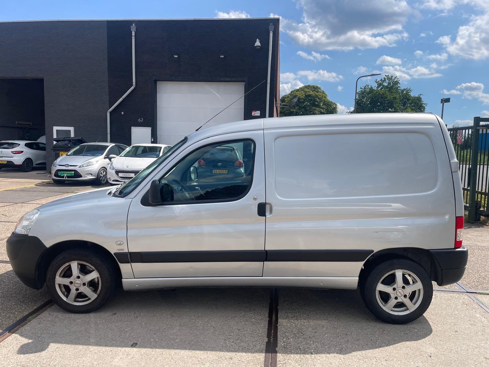 Peugeot Partner 170C 1.6 HDI, Auto's, Bestelauto's, Voorwielaandrijving, Stof, Gebruikt, 4 cilinders