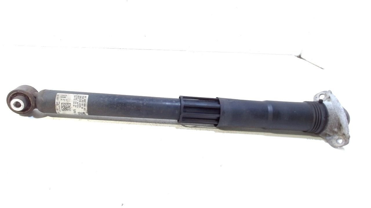 Schokbreker rechts achter Volkswagen Golf, Onderdelen@venauto.nl, Van der Ven Autorecycling B.V., Gebruikt, Ettenseweg 76, 4706 PB Roosendaal, The Netherlands