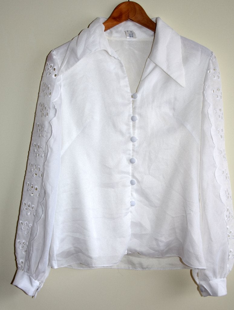 Romantische witte gevoerde blouse + opengewerkte mouwen m 42, Verzenden, Gedragen, Maat 42/44 (L), Wit