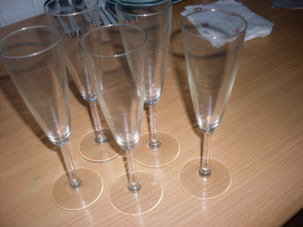wegens emigratie 5 nieuwe bubbeltjes glazen, Ophalen, Nieuw, Overige gebieden, Overige typen