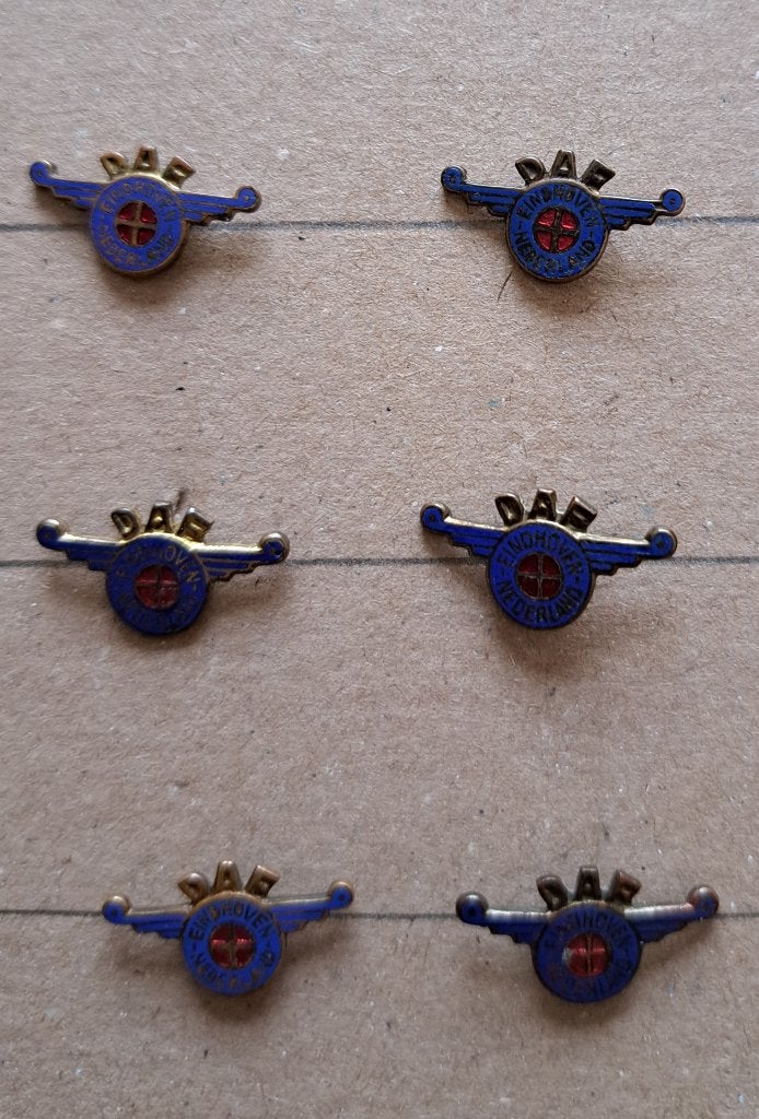 6x emaille D A F spelden, Verzenden, Zo goed als nieuw, Transport, Speldje of Pin