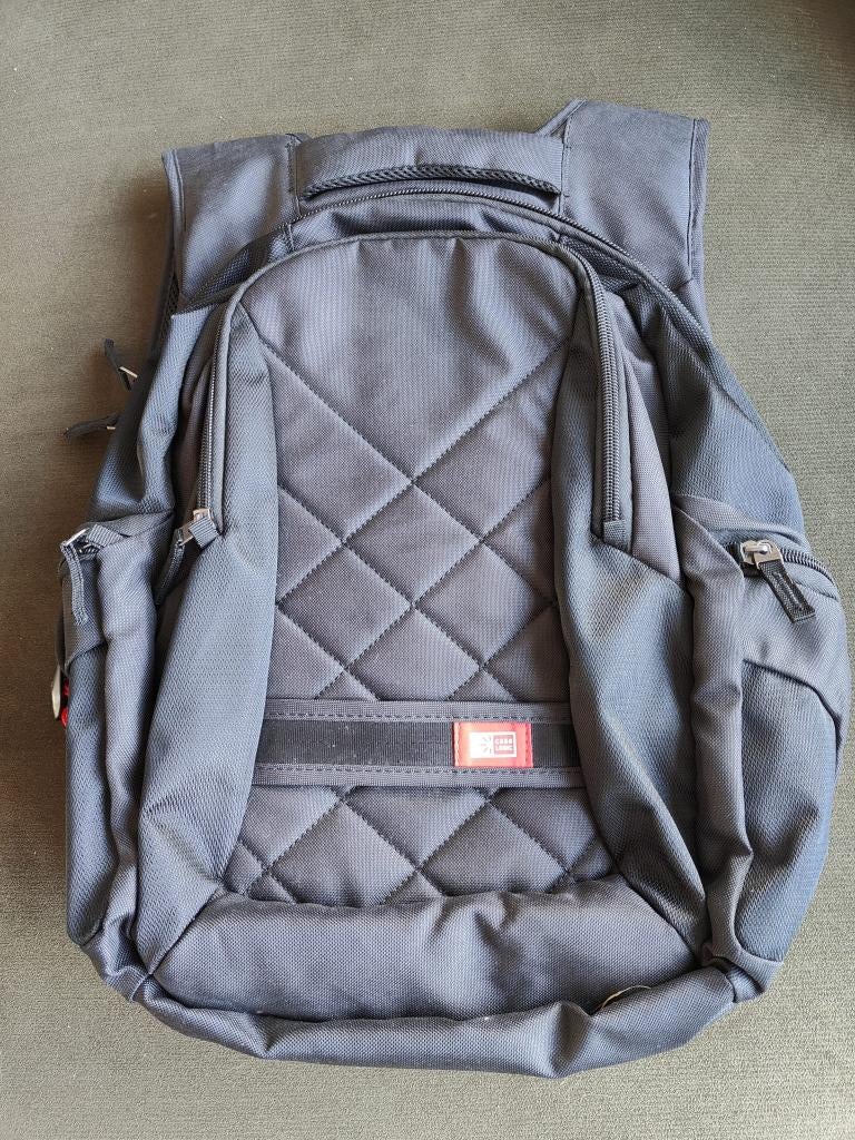 Case Logic rugzak / laptop backpack, Ophalen, Gevoerd laptopvak, Zo goed als nieuw, Zwart
