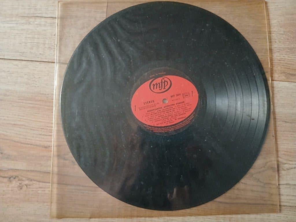 LP Nederlandse Artiesten Parade, Cd's en Dvd's, Ophalen of Verzenden, Gebruikt, 12 inch, Levenslied of Smartlap