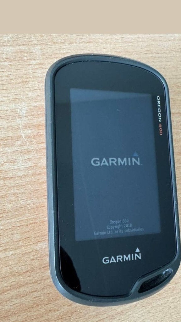 Garmin Oregon 600 GPS Navigatie Outdoor + 32GBsd + oplader, Ophalen of Verzenden, Gebruikt, Navigatie of Gps