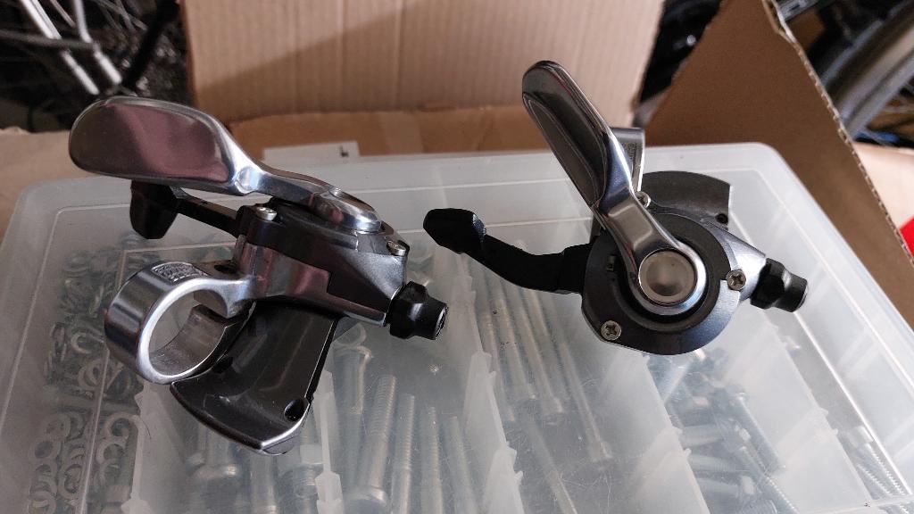 SL-R770 shifters 10s Ultegra flatbar, Fietsen en Brommers, Overige typen, Ophalen of Verzenden, Zo goed als nieuw, Aluminium