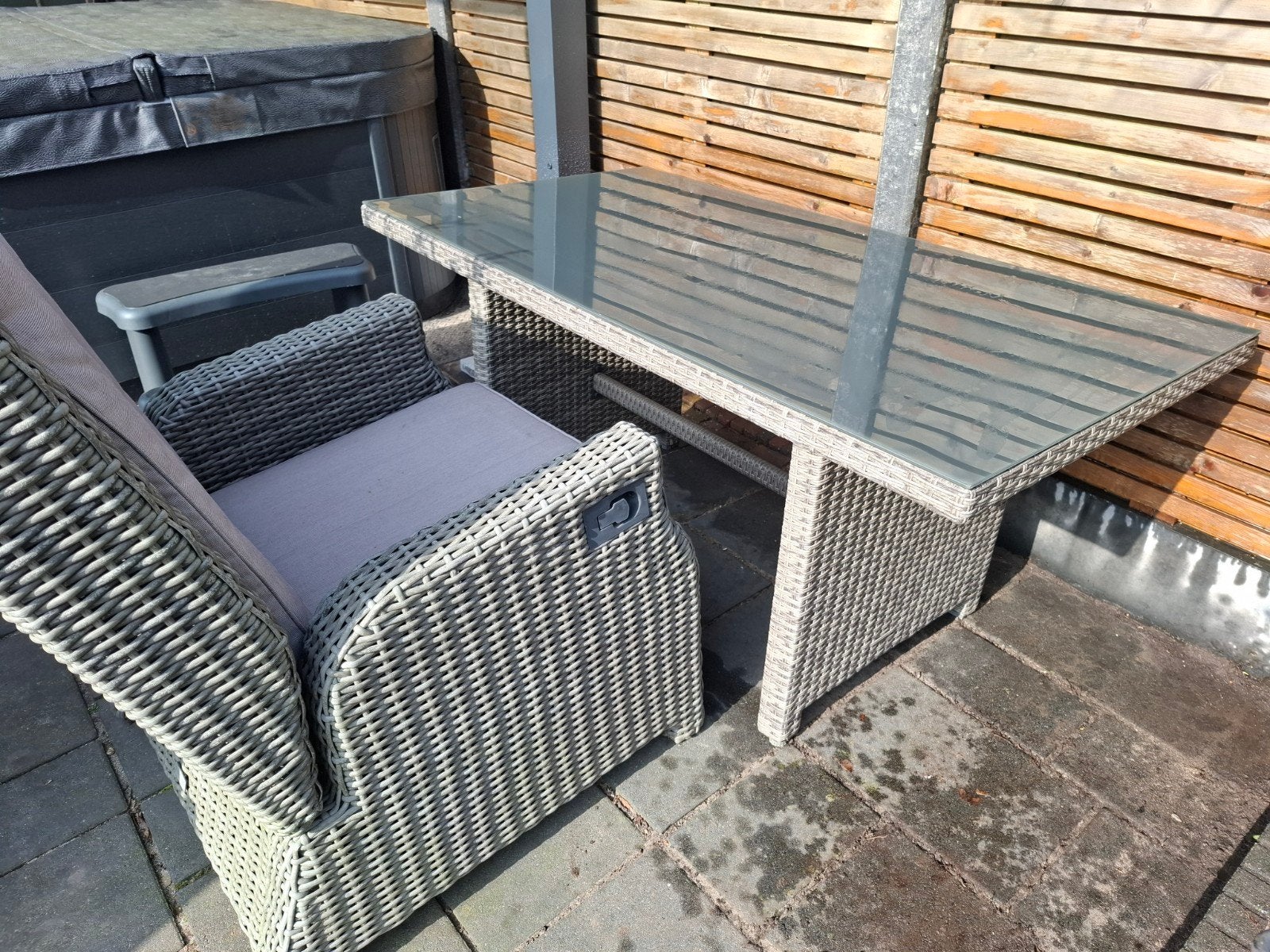 Tuintafel en stoel van merk Tierra, Ophalen, Gebruikt, Aluminium, Stoel