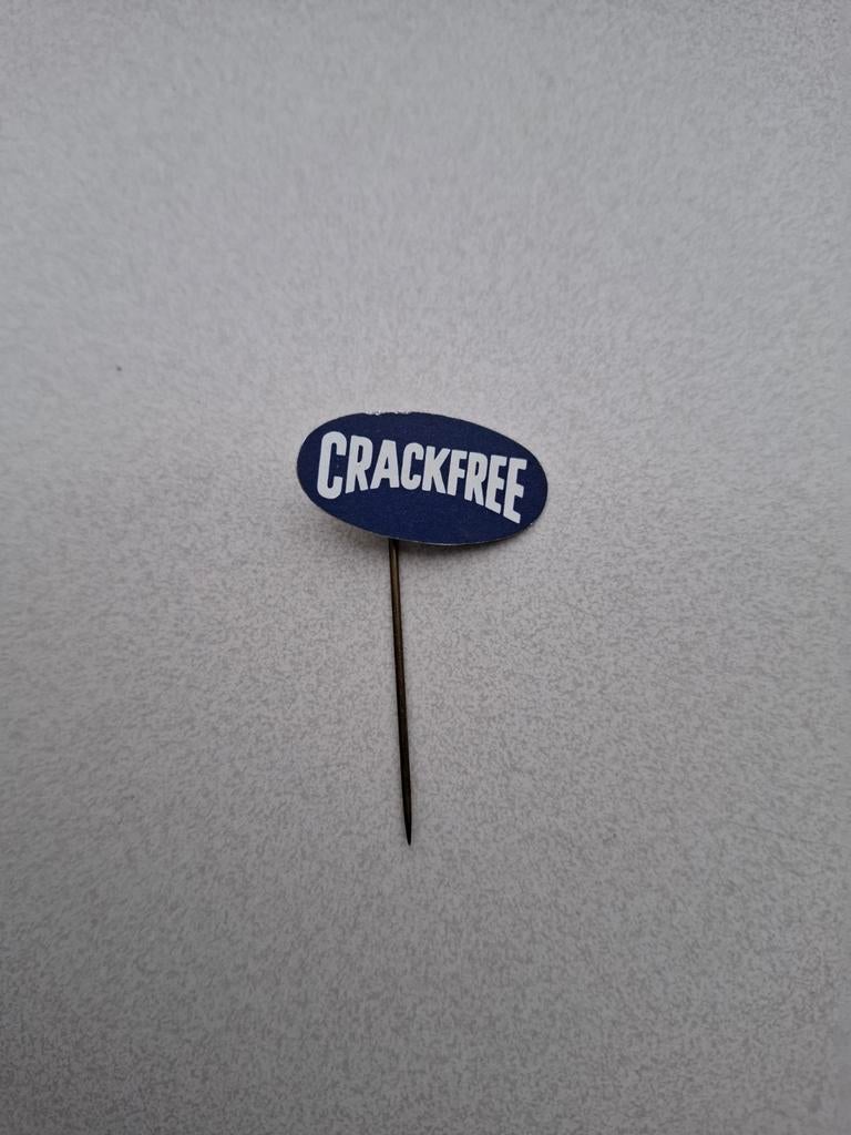 Vintage speldje pin prikker steekspeld Crackfree, Ophalen of Verzenden