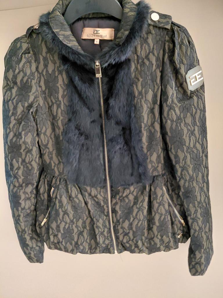 Gouden Estelle Jasje met Bontdetails - Maat s, Kleding | Dames, Jassen | Winter, Zwart, Ophalen of Verzenden, Zo goed als nieuw