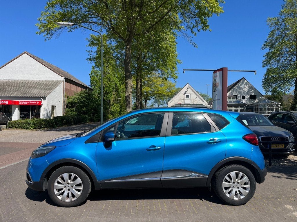 Renault CAPTUR 0.9 TCE EXPRESSION / CRUISE CTR. / AIRCO / EL, Voorwielaandrijving, Gebruikt, 49 €/maand, Handgeschakeld