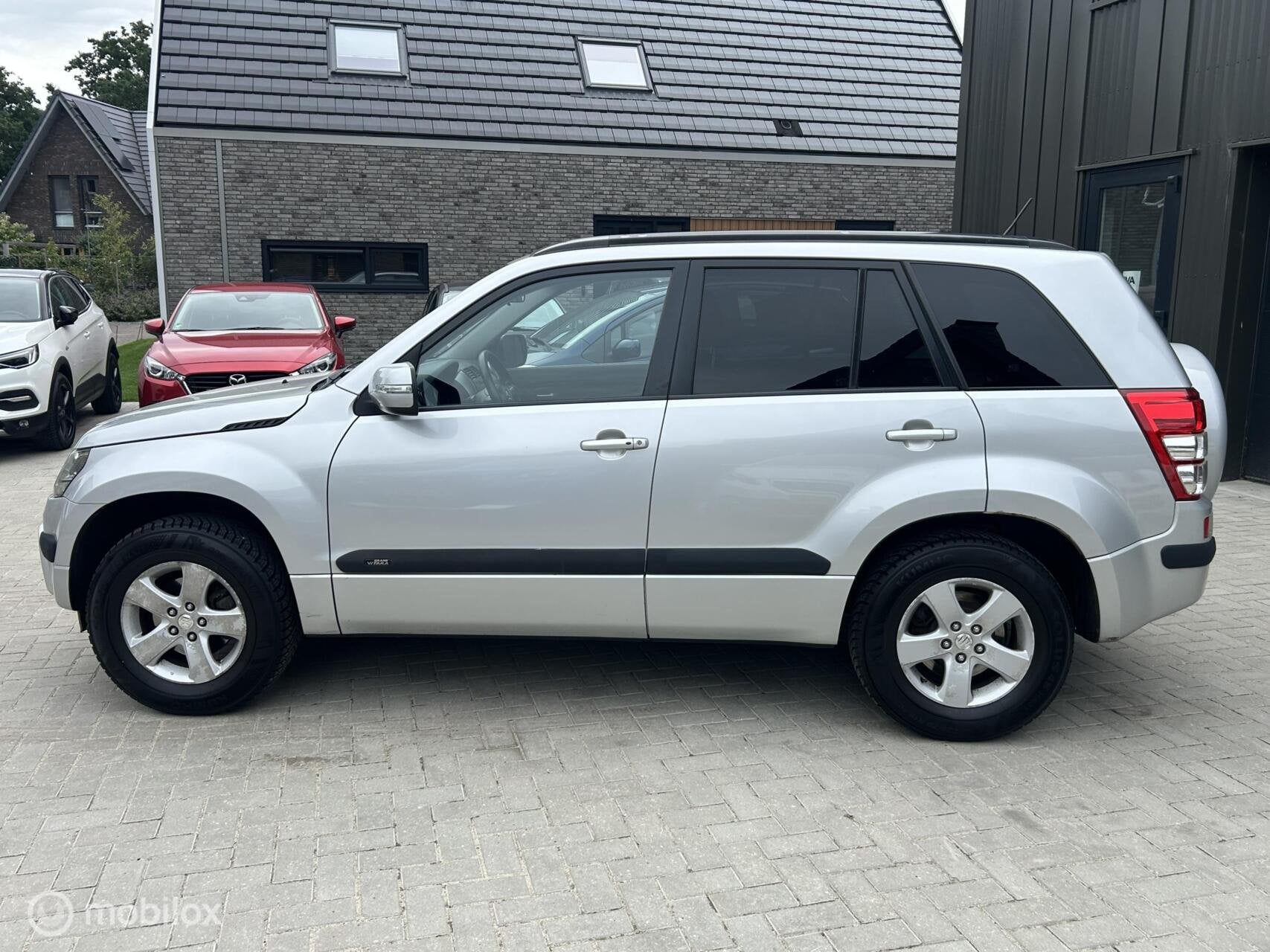 Foto 6 van Suzuki Grand Vitara 2.0-16V Exclusive