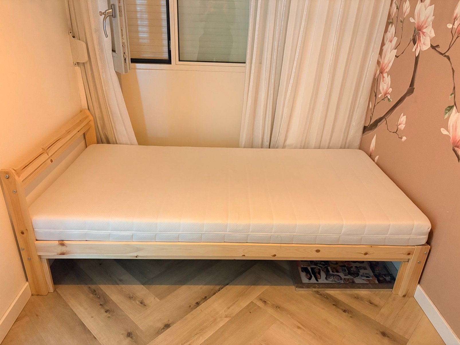 Bed + matras 1.80 bij 95, 85 tot 100 cm, Zo goed als nieuw, 180 cm of meer, Ophalen