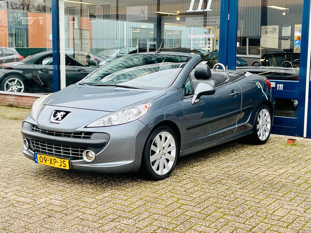 Peugeot 207 CC 1.6 VTi Féline AUTOMAAT! Leer l Airco ECC l, Auto's, Peugeot, Gebruikt, Zwart, 4 cilinders, Cabriolet