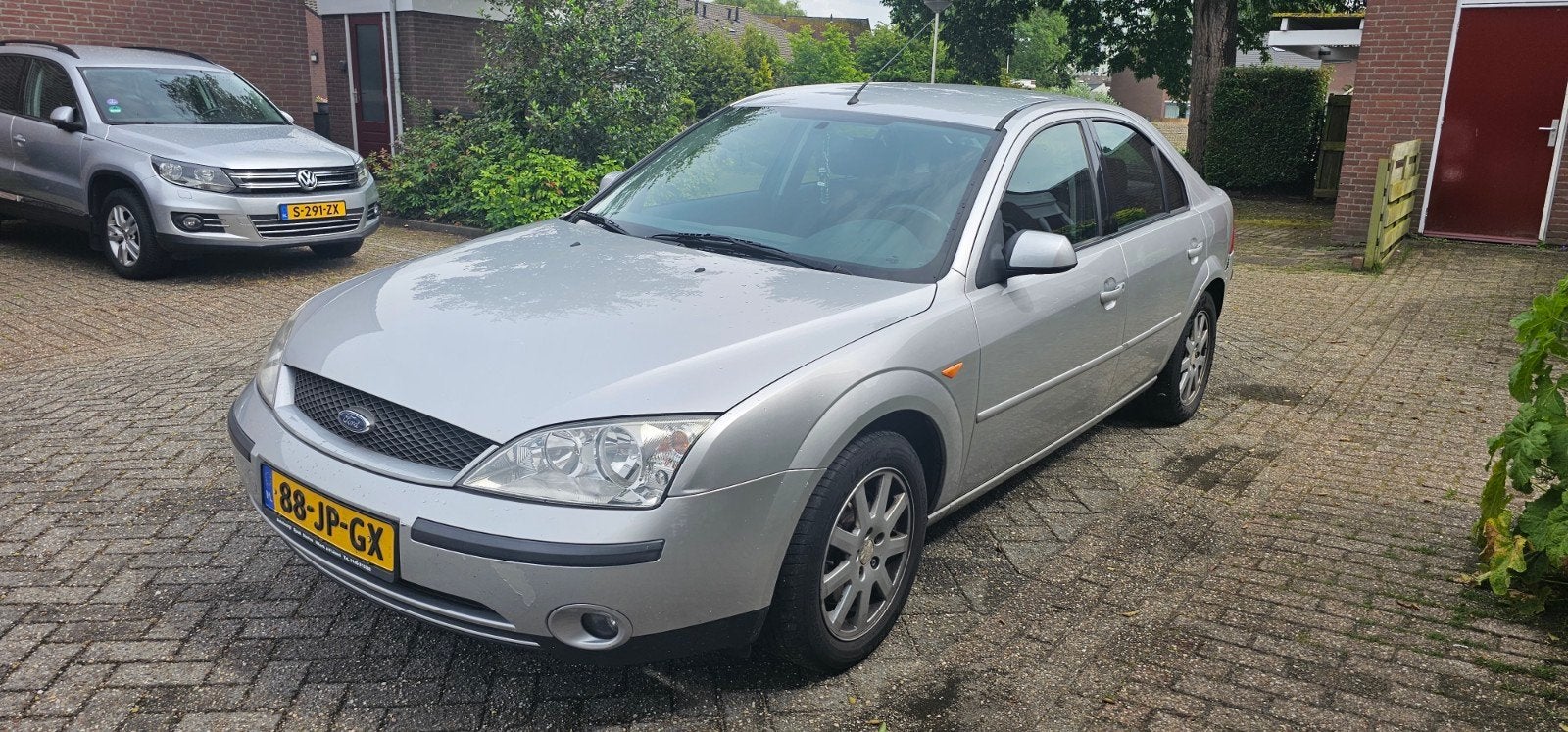 Ford Mondeo 2.0 16V 107KW HB AUT 2002 Grijs, 145 pk, 4 cilinders, Mondeo, Xenon verlichting