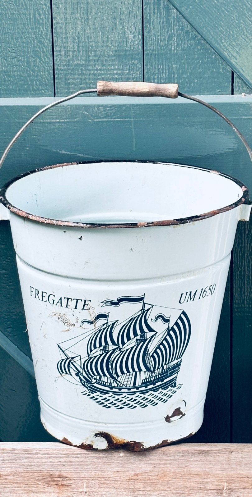 Brocante lichtblauwe emaille emmer met fregat decoratie, Ophalen
